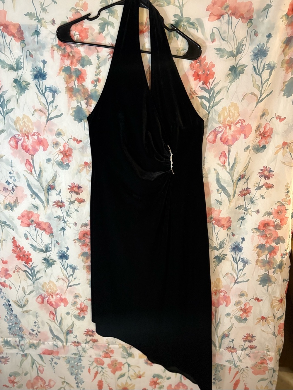 Vintage Black Halter Velvet Asymmetrical Dress